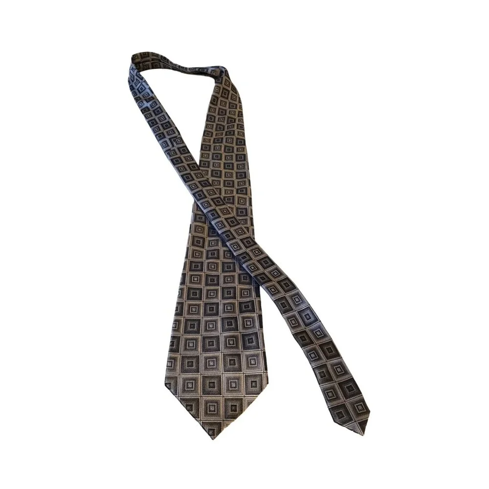 Croft & Barrow Hand‎ Made 100% Silk Neck Tie Made In China Gray Silver Squares